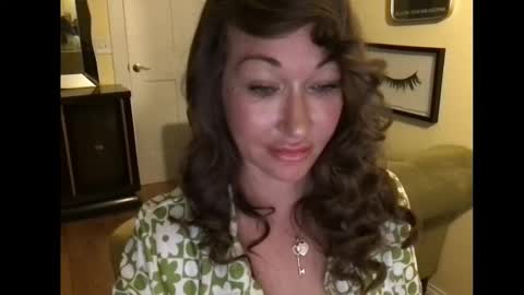 Snapshot of themrsnelson chatting on October 25, 2025, 8:11 am Cach Nelson online show from October 25, 2025, 8:11 am