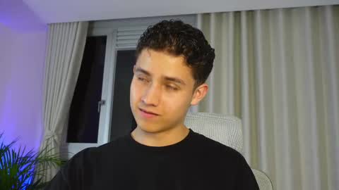 Snapshot of theohawke_ chatting on March 7, 2025, 11:49 pm THEO- MATEO online show from March 7, 2025, 11:49 pm