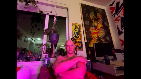 Snapshot of theoutfitter chatting on January 31, 2025, 11:03 am MISTERPOWERS online show from January 31, 2025, 11:03 am