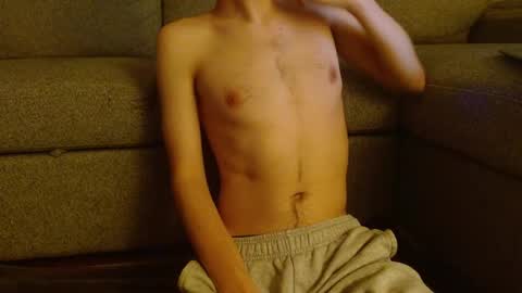 Snapshot of theplace11 chatting on November 6, 2025, 1:17 am thefacelessplace online show from November 6, 2025, 1:17 am