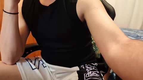 Snapshot of therandomniceboy chatting on November 11, 2025, 5:46 pm therandomniceboy online show from November 11, 2025, 5:46 pm