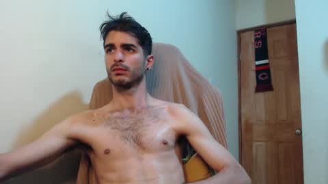 Santiago Enrique online show from September 19, 2025, 4:47 am