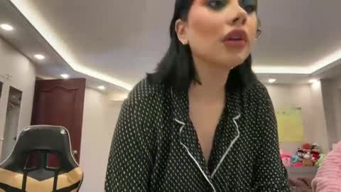 therealcamilabaddie online show from September 9, 2025, 3:33 pm