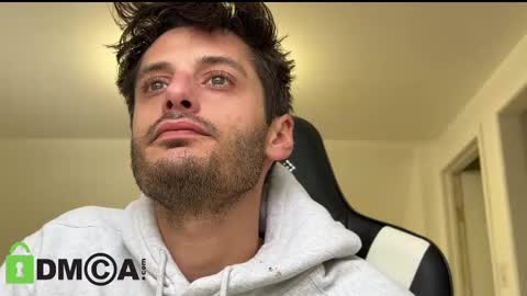 Snapshot of therealdylansdick chatting on November 11, 2025, 8:31 pm therealdylansdick online show from November 11, 2025, 8:31 pm