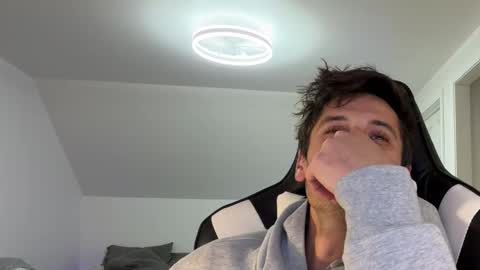 Snapshot of therealdylansdick chatting on November 14, 2025, 3:05 am therealdylansdick online show from November 14, 2025, 3:05 am