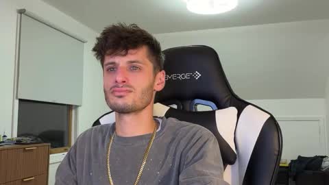 Snapshot of therealdylansdick chatting on November 30, 2025, 10:03 pm therealdylansdick online show from November 30, 2025, 10:03 pm