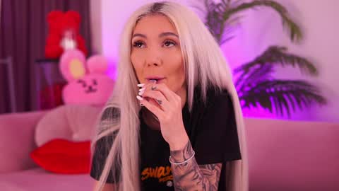 Deea  online show from January 10, 2025, 3:48 pm