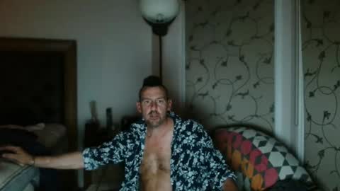 Snapshot of therealkurva4u chatting on September 15, 2025, 3:01 pm therealkurva4u online show from September 15, 2025, 3:01 pm
