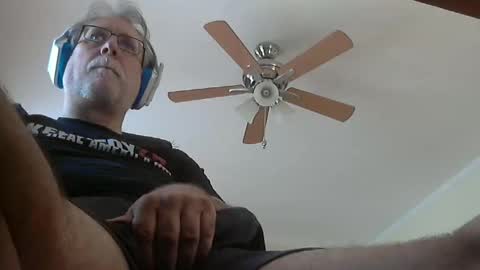 Snapshot of thereisnospoon1970 chatting on September 21, 2025, 3:46 pm Neo online show from September 21, 2025, 3:46 pm