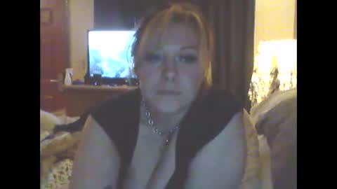 Snapshot of theunbound07 chatting on October 12, 2025, 1:32 pm theunbound07 online show from October 12, 2025, 1:32 pm