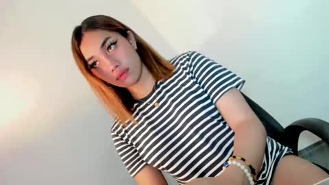 stella online show from November 11, 2025, 2:33 am