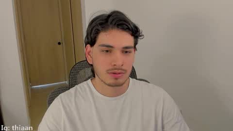 thiaan__ online show from October 27, 2025, 9:19 pm