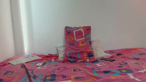 Snapshot of thiago__diaz chatting on October 18, 2025, 1:45 pm Thiago Diaz online show from October 18, 2025, 1:45 pm