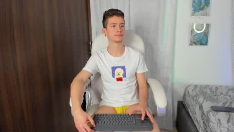 Manuel online show from October 4, 2025, 2:53 am