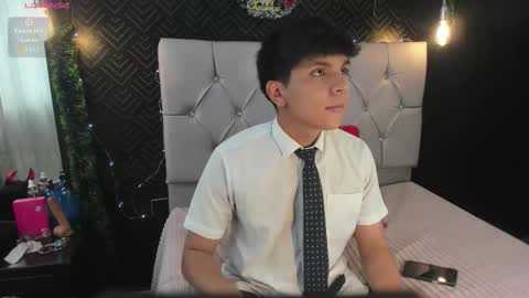 thiago online show from November 26, 2025, 1:56 pm