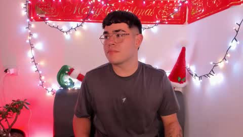 Snapshot of thiago_occonor chatting on November 22, 2025, 8:02 am thiago_occonor online show from November 22, 2025, 8:02 am