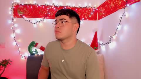 Snapshot of thiago_occonor chatting on November 25, 2025, 2:55 am thiago_occonor online show from November 25, 2025, 2:55 am