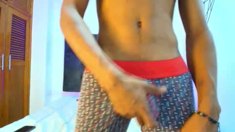 Snapshot of thiago_vegaa chatting on October 30, 2025, 11:22 am    online show from October 30, 2025, 11:22 am