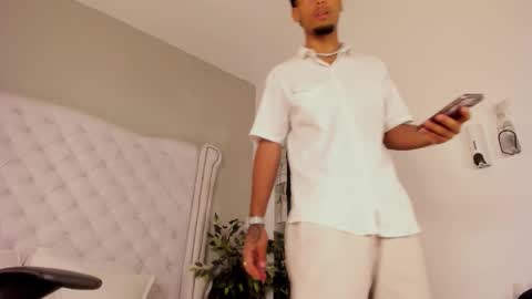 ThiagoFerreti online show from October 22, 2025, 7:46 pm