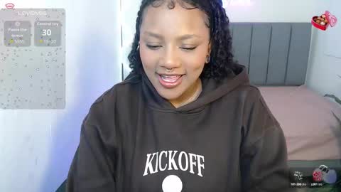 Snapshot of thiana_tay chatting on October 14, 2025, 3:18 am thiana online show from October 14, 2025, 3:18 am