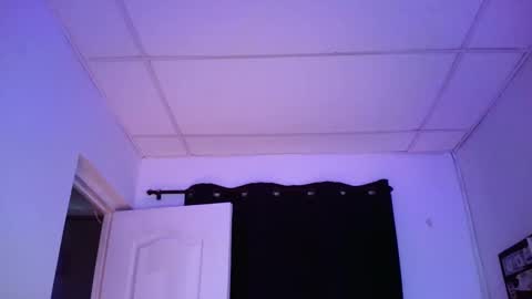 Snapshot of thiara_dor chatting on December 15, 2024, 5:13 am Thiara  Next Stream 0211 get my social media 3 online show from December 15, 2024, 5:13 am