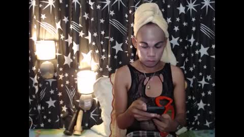 Snapshot of thick_bigcock13 chatting on December 22, 2024, 11:00 am gil online show from December 22, 2024, 11:00 am
