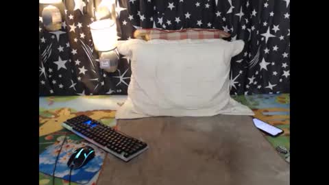 Snapshot of thick_bigcock13 chatting on December 28, 2024, 5:33 am gil online show from December 28, 2024, 5:33 am