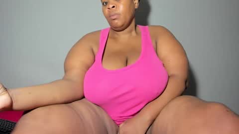 thickleeyanax online show from February 20, 2025, 2:29 am