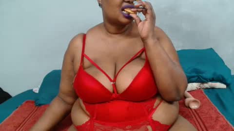 Snapshot of thicksexymellons chatting on February 12, 2025, 5:16 pm Pat online show from February 12, 2025, 5:16 pm