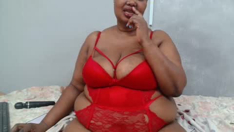 Snapshot of thicksexymellons chatting on February 14, 2025, 7:17 am Pat online show from February 14, 2025, 7:17 am