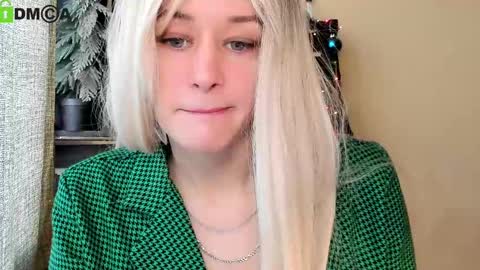 Snapshot of thief_of_hearts_ chatting on February 23, 2025, 12:37 pm thief_of_hearts_ online show from February 23, 2025, 12:37 pm