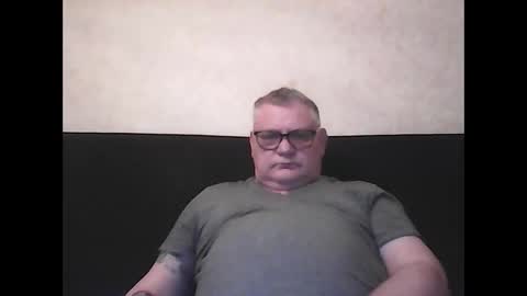 Snapshot of thierrysymp chatting on February 4, 2025, 5:12 pm Thierrysymp online show from February 4, 2025, 5:12 pm