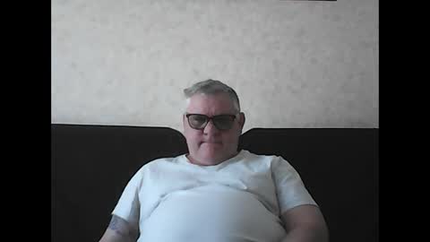 Snapshot of thierrysymp chatting on March 2, 2025, 10:56 am Thierrysymp online show from March 2, 2025, 10:56 am