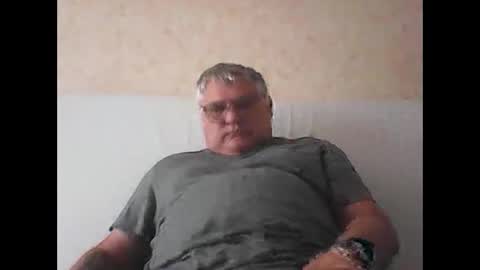 Snapshot of thierrysymp chatting on September 14, 2025, 9:41 am Thierrysymp online show from September 14, 2025, 9:41 am