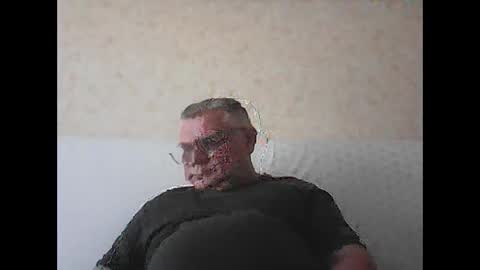 Snapshot of thierrysymp chatting on October 7, 2025, 2:47 pm Thierrysymp online show from October 7, 2025, 2:47 pm