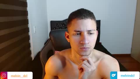 thin_tommy11 online show from December 29, 2024, 2:27 am