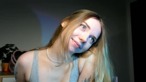 Snapshot of thisisamelia chatting on December 20, 2024, 7:07 pm Amelia  shows on mondays fridays and sundays  if anything changes im giving updates on my fansly  online show from December 20, 2024, 7:07 pm
