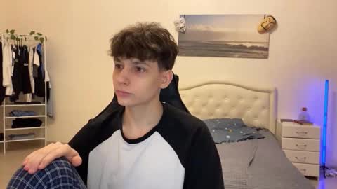 Thomas Hill online show from December 5, 2025, 9:00 pm