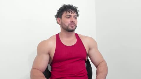 Snapshot of thomas_brandon chatting on October 18, 2025, 3:09 am Thomas Brandon online show from October 18, 2025, 3:09 am