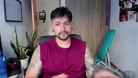 Thomas online show from December 3, 2025, 5:11 pm