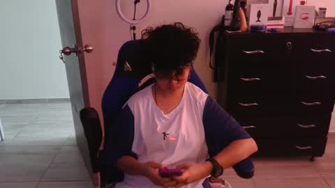 Snapshot of thomascooper_cams chatting on February 12, 2025, 8:40 pm VALERIA online show from February 12, 2025, 8:40 pm