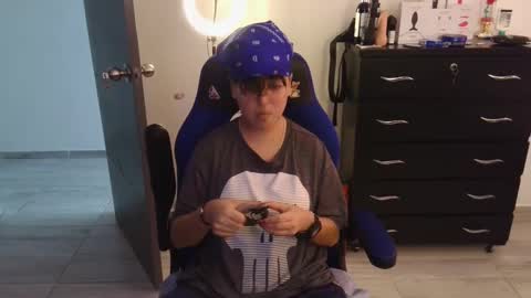 Snapshot of thomascooper_cams chatting on February 18, 2025, 10:03 pm VALERIA online show from February 18, 2025, 10:03 pm