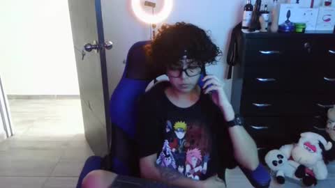 Snapshot of thomascooper_cams chatting on October 16, 2025, 6:42 pm VALERIA online show from October 16, 2025, 6:42 pm