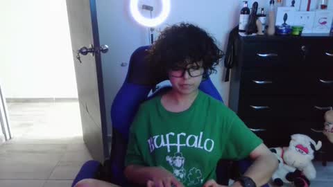 Snapshot of thomascooper_cams chatting on October 17, 2025, 7:16 pm VALERIA online show from October 17, 2025, 7:16 pm