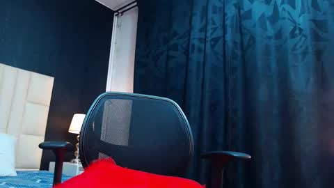 Snapshot of thomasturner_ chatting on September 25, 2025, 11:30 pm Thomas Turner online show from September 25, 2025, 11:30 pm