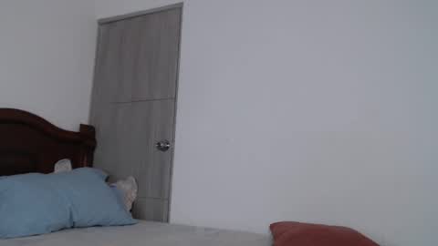 Snapshot of thonymaster chatting on December 4, 2025, 2:21 am thonyy online show from December 4, 2025, 2:21 am