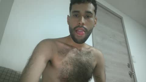 Snapshot of throwawayyourgun chatting on February 28, 2025, 11:34 pm Luka online show from February 28, 2025, 11:34 pm