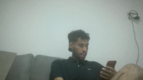 Snapshot of throwawayyourgun chatting on November 3, 2025, 5:58 pm Luka online show from November 3, 2025, 5:58 pm