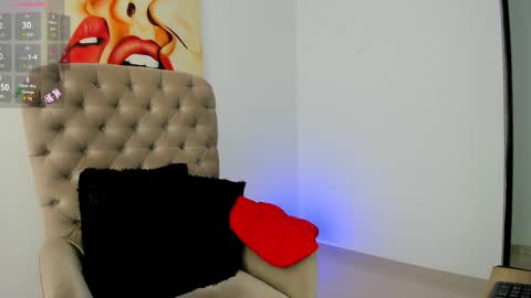 Snapshot of tiago_hannah chatting on November 9, 2025, 9:02 pm carolina online show from November 9, 2025, 9:02 pm