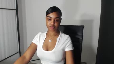 Snapshot of tianasky chatting on February 10, 2025, 9:36 pm tianasky online show from February 10, 2025, 9:36 pm